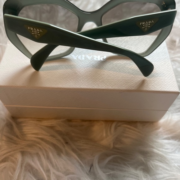Authentic Prada sunglasses - Picture 2 of 3
